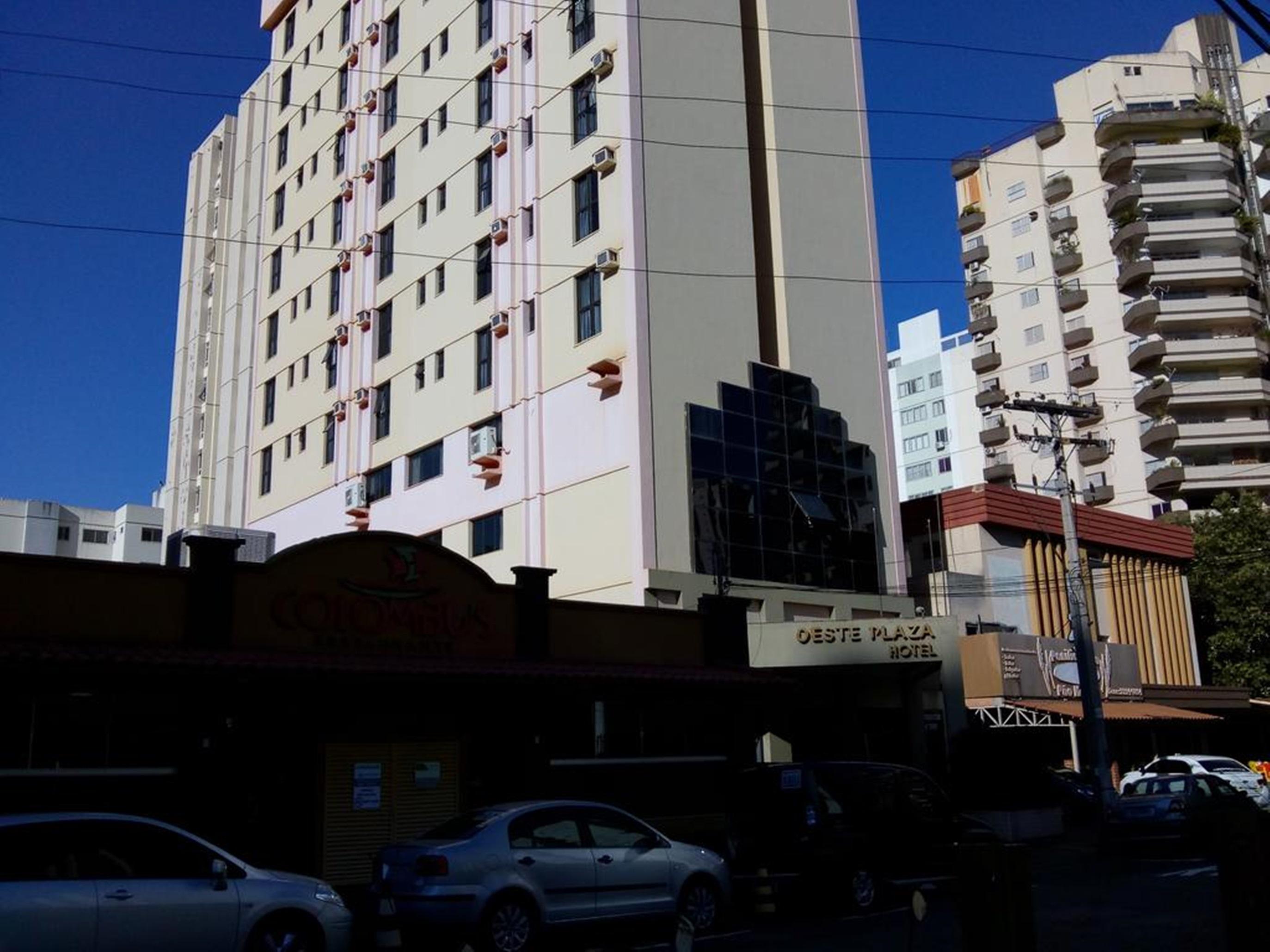 Oft Plaza Oeste Hotel Goiânia Exteriör bild