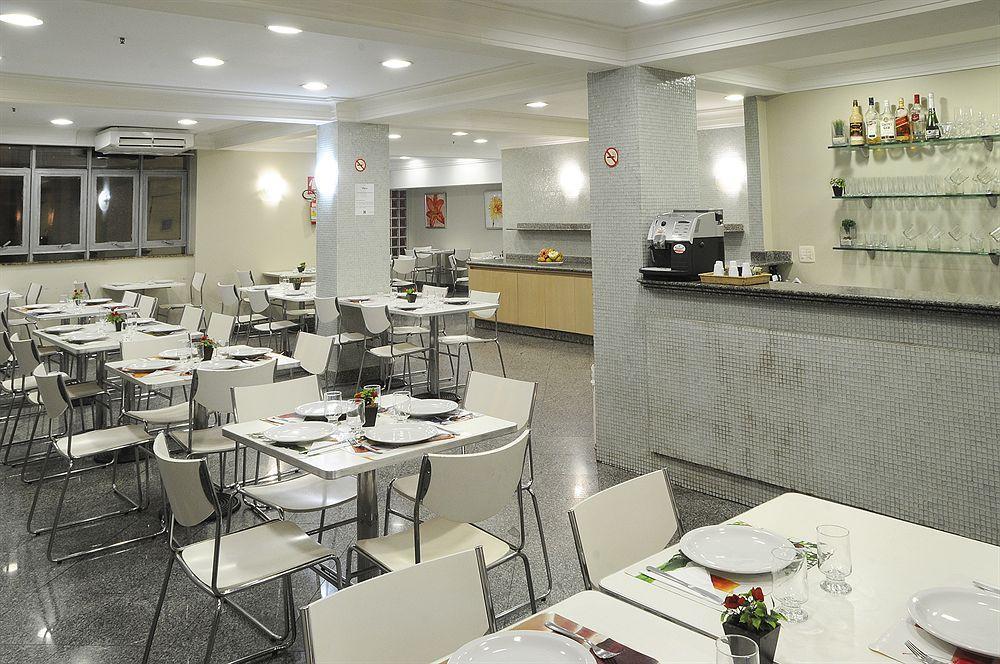 Oft Plaza Oeste Hotel Goiânia Exteriör bild