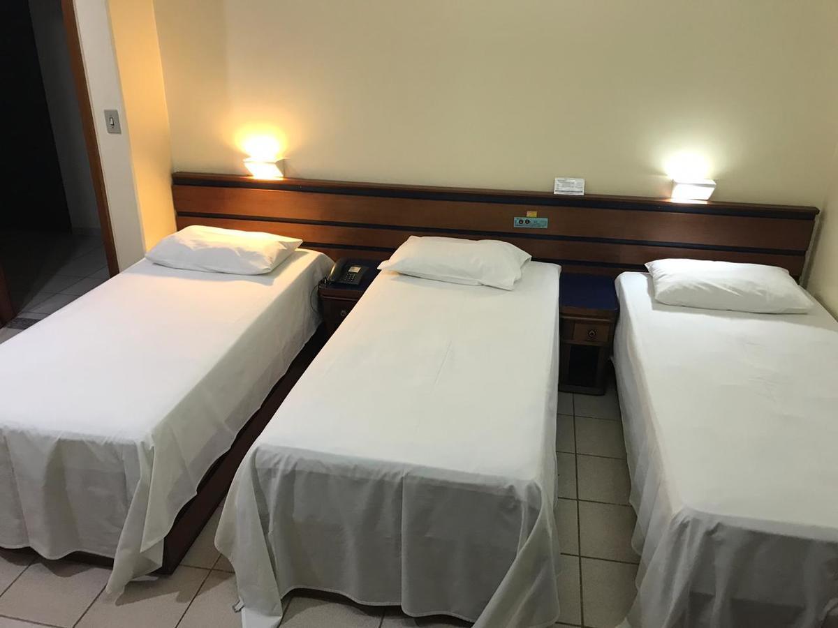Oft Plaza Oeste Hotel Goiânia Exteriör bild