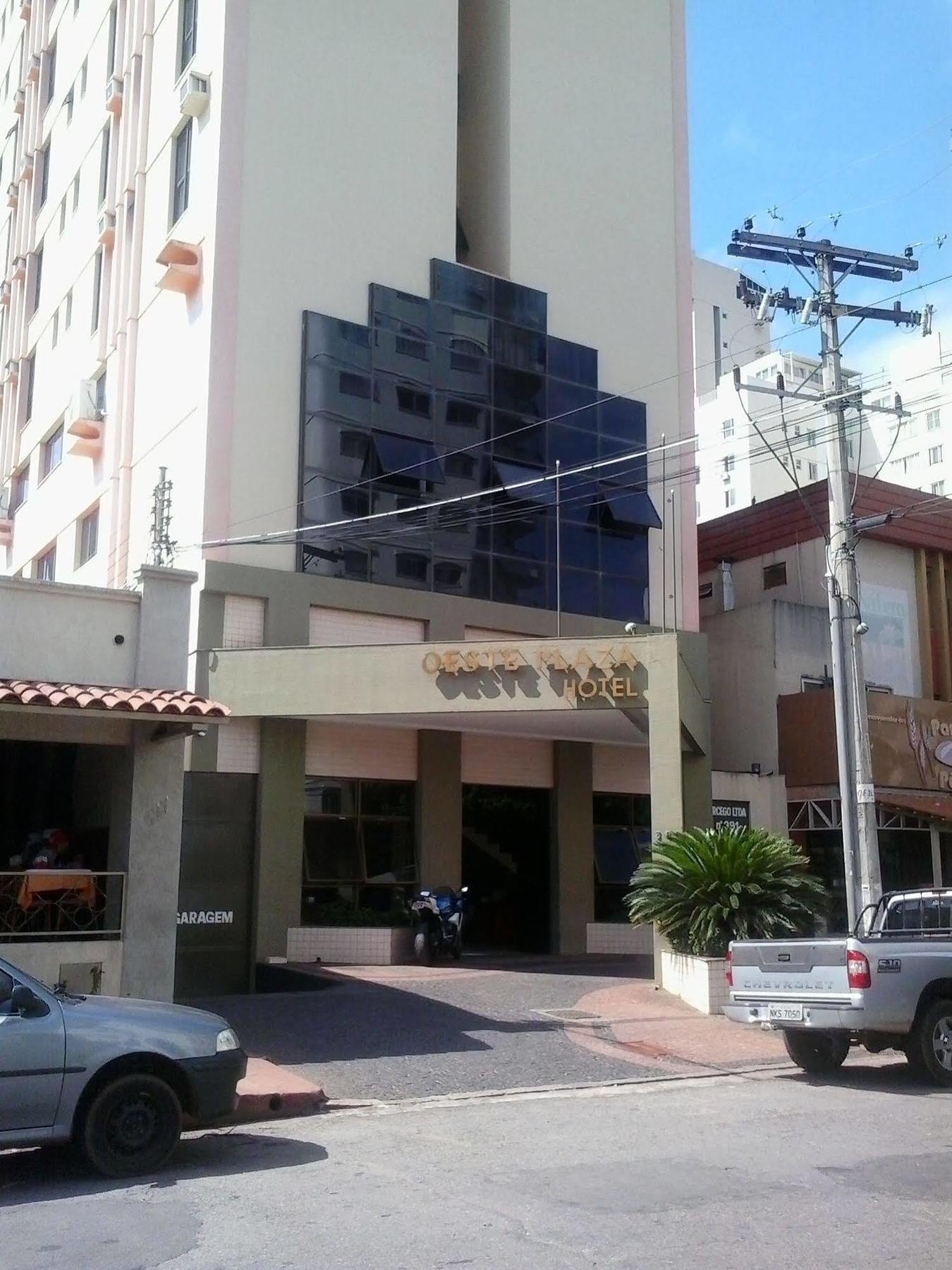 Oft Plaza Oeste Hotel Goiânia Exteriör bild